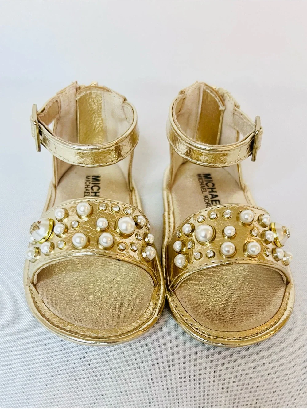 👶✨ Michael Kors Baby Girls Gold Pearl Embellished Sandals – New✨